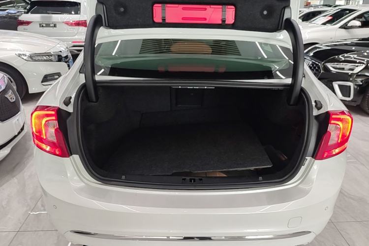 Used Volvo S60 2019 S60L T5 Smart Range Edition Trunk