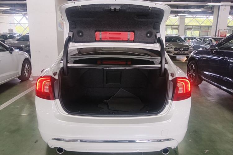 Used Volvo S60 2019 S60L T5 Smart Range Edition Trunk