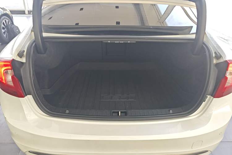 Used Volvo S60 2019 S60L Facelift T5 Intelligent Advanced Edition Trunk