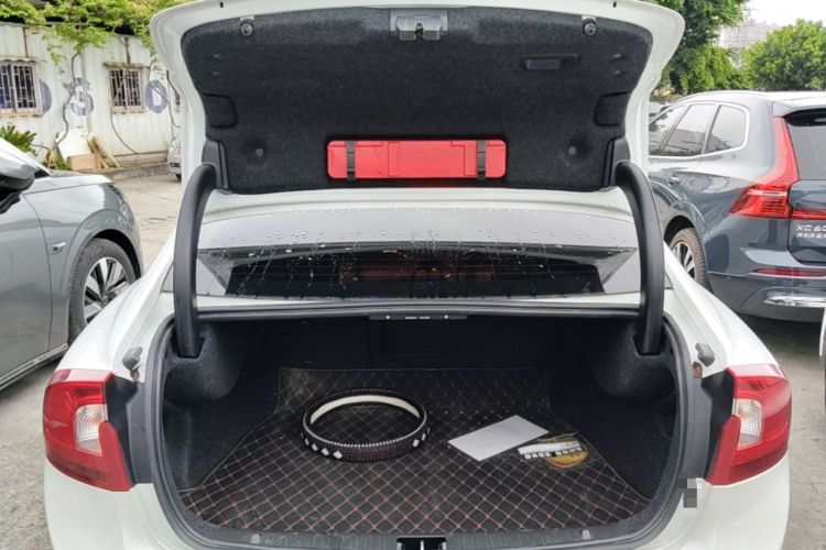 Used Volvo S60 2019 S60L T3 Intelligent Upgrade Edition Trunk