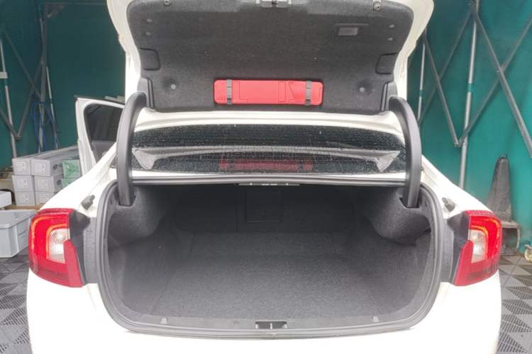 Used Volvo S60 2019 S60L T3 Intelligent Upgrade Edition Trunk