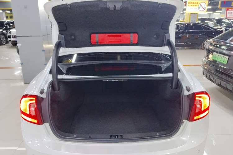 Used Volvo S60 2019 S60L T5 Smart Range Edition Trunk