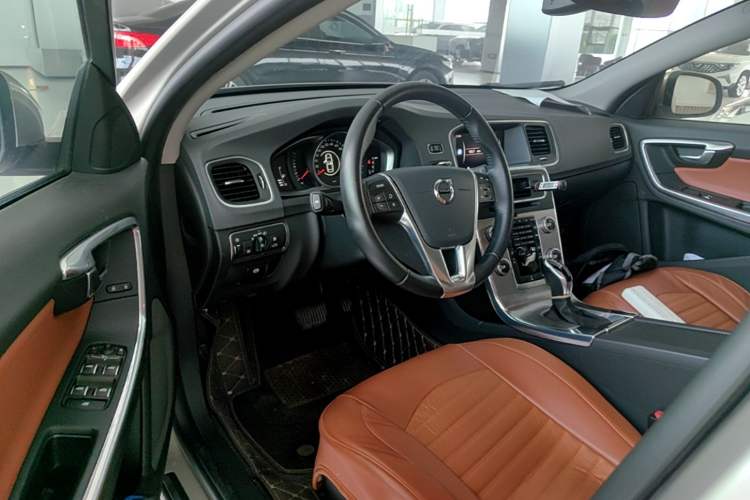 Used Volvo S60 2019 S60L Facelift T5 Intelligent Advanced Edition Driver Seat