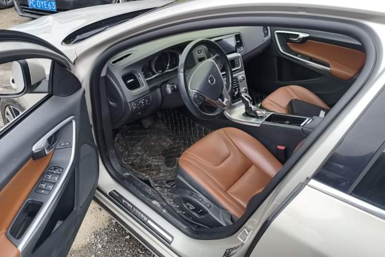Used Volvo S60 2019 S60L T5 Smart Range Edition Driver Seat