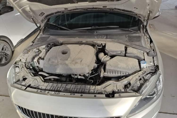 Used Volvo S60 2019 S60L T5 Smart Range Edition Engine Bay