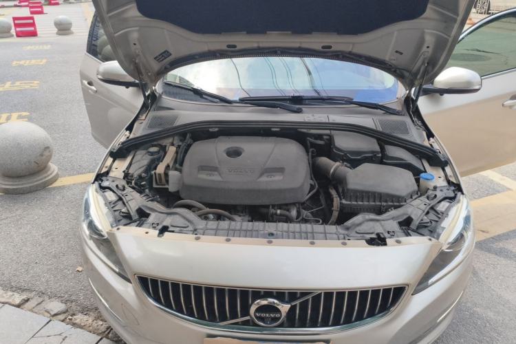 Used Volvo S60 2019 S60L T3 Intelligent Upgrade Edition Engine Bay