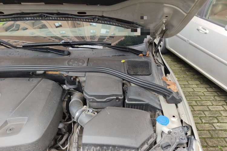 Used Volvo S60 2019 S60L T5 Smart Range Edition Engine Bay Left