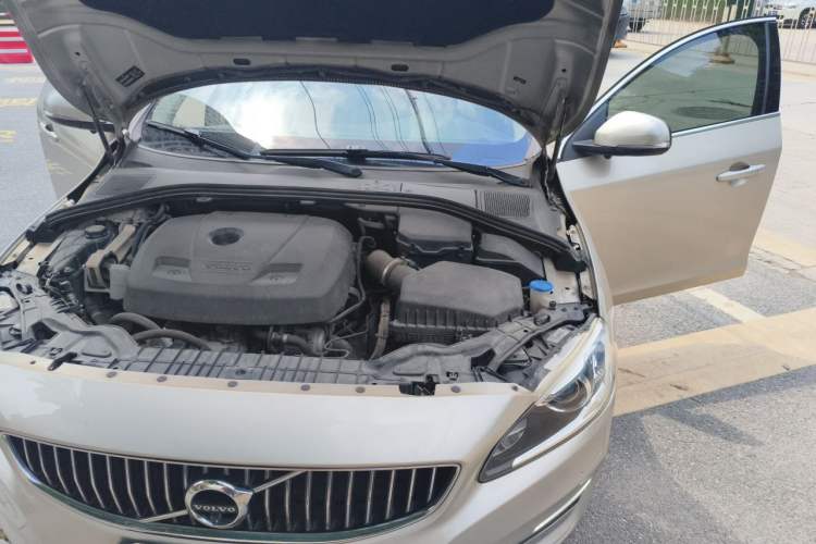 Used Volvo S60 2019 S60L T3 Intelligent Upgrade Edition Engine Bay Left