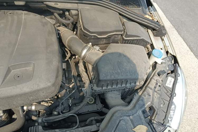 Used Volvo S60 2019 S60L T5 Smart Range Edition Engine Bay Left