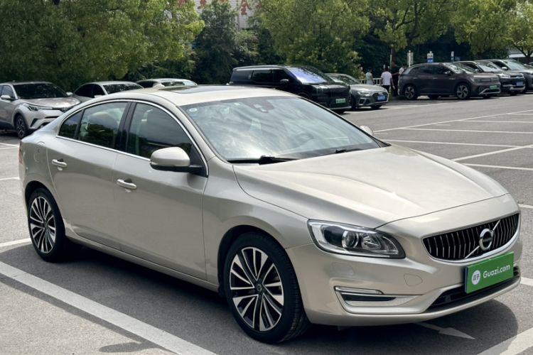 Used Volvo S60 2019 S60L Facelift T5 Intelligent Advanced Edition Exterior 6