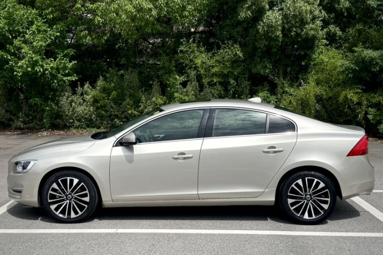 Used Volvo S60 2019 S60L Facelift T5 Intelligent Advanced Edition Exterior 9