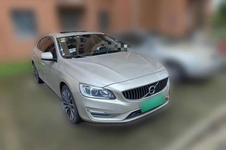 Used Volvo S60 2019 S60L T5 Smart Range Edition Front Right 45 Deg