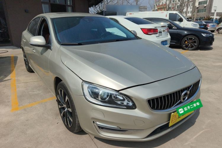 Used Volvo S60 2019 S60L Facelift T5 Intelligent Advanced Edition Front Right 45 Deg
