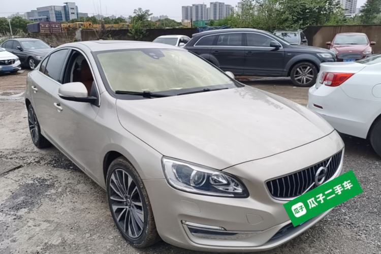 Used Volvo S60 2019 S60L T5 Smart Range Edition Front Right 45 Deg