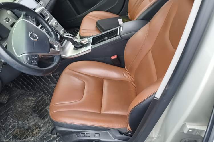 Used Volvo S60 2019 S60L T5 Smart Range Edition Left Front Seat