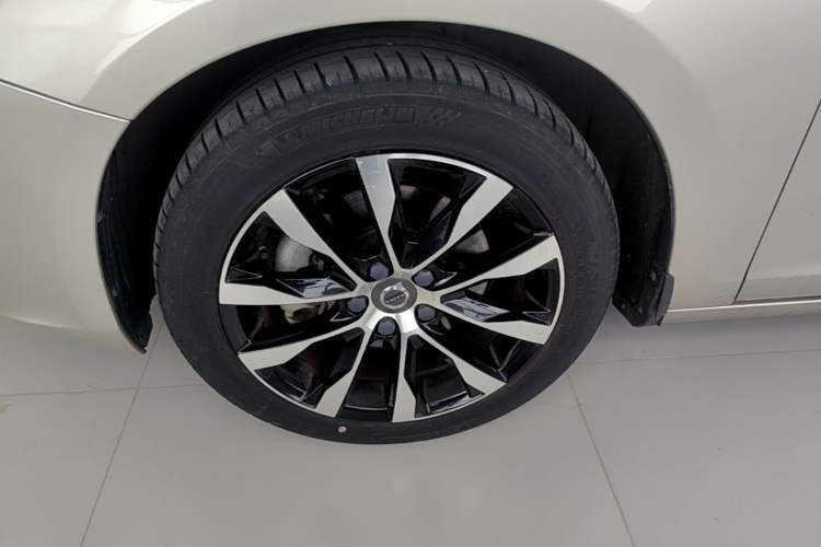 Used Volvo S60 2019 S60L Facelift T5 Intelligent Advanced Edition Left Front Wheel Hub