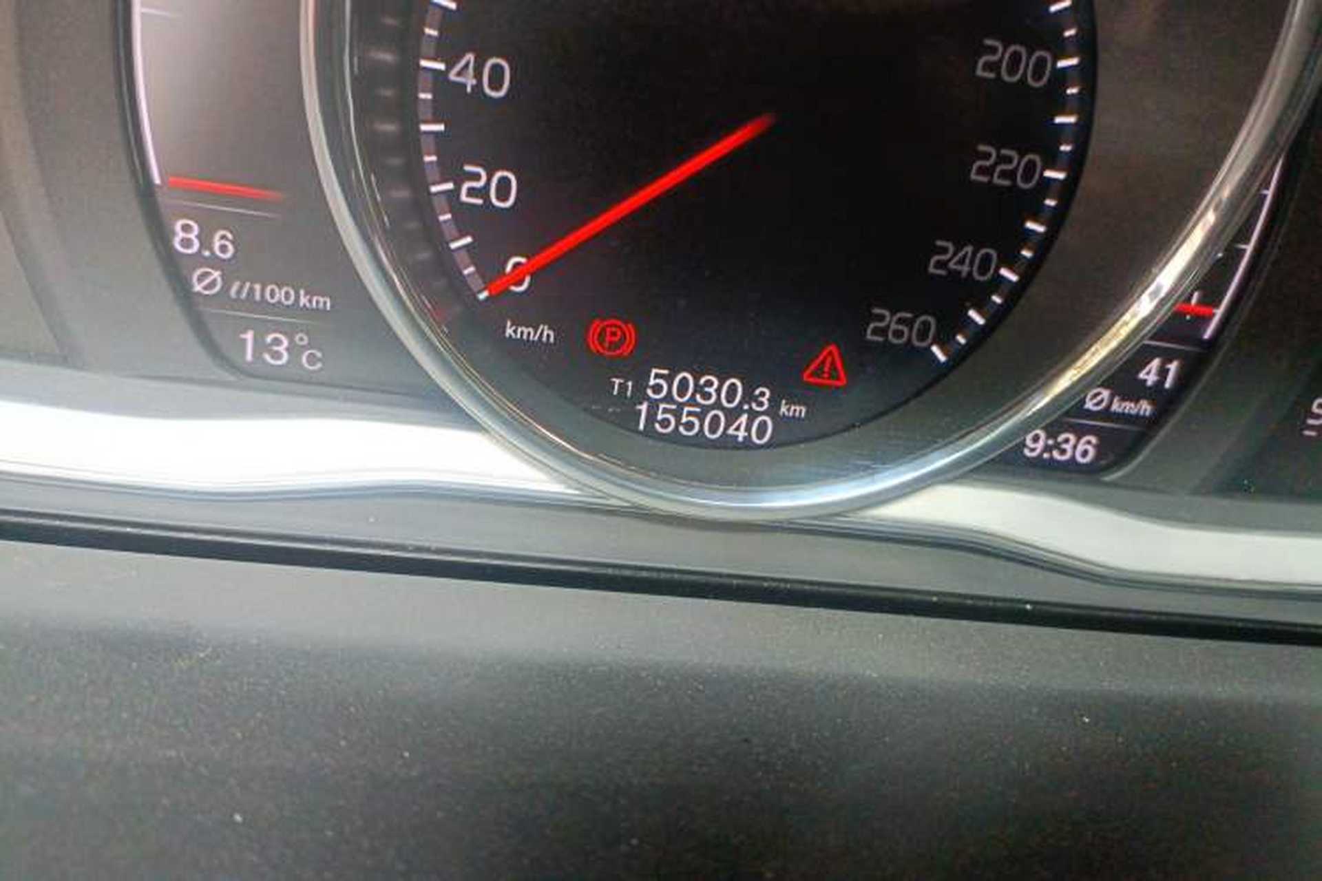 Used Volvo S60 2019 S60L T5 Smart Range Edition Odometer Close Up
