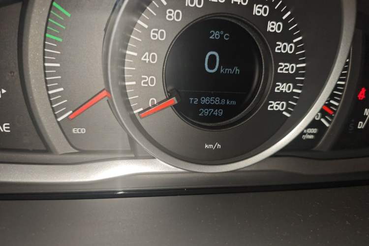 Used Volvo S60 2019 S60L Facelift T5 Intelligent Advanced Edition Odometer Close Up