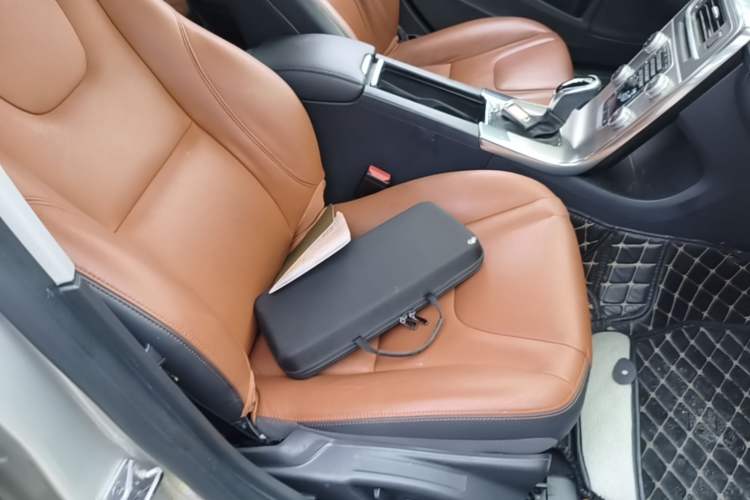 Used Volvo S60 2019 S60L T5 Smart Range Edition Right Front Seat