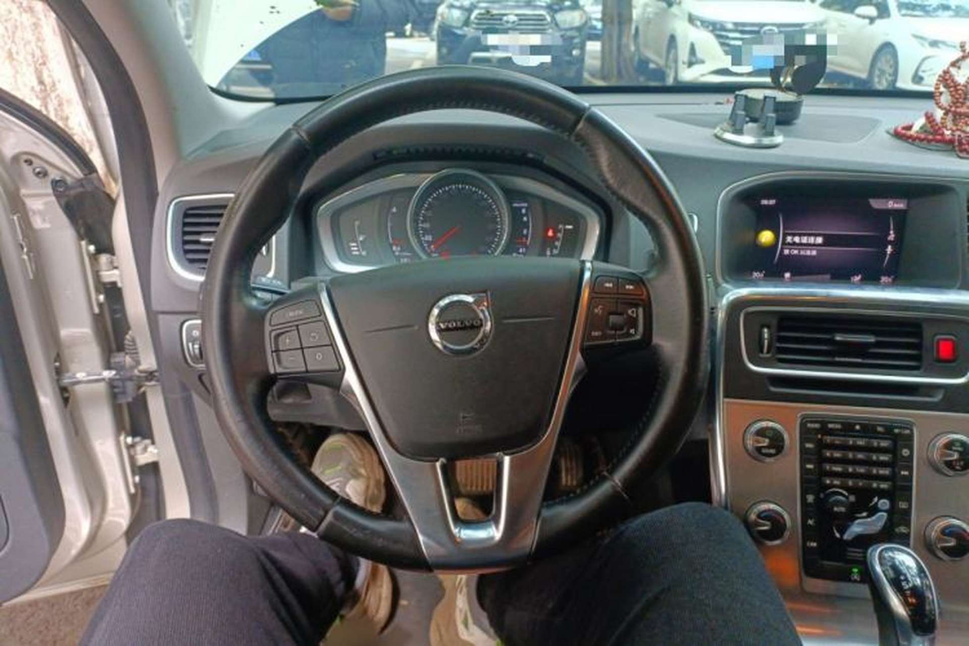 Used Volvo S60 2019 S60L T5 Smart Range Edition Steering Wheel