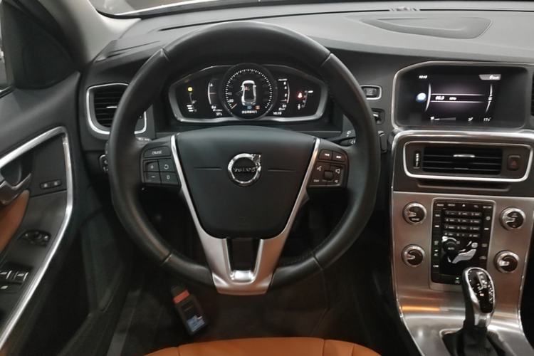 Used Volvo S60 2019 S60L Facelift T5 Intelligent Advanced Edition Steering Wheel