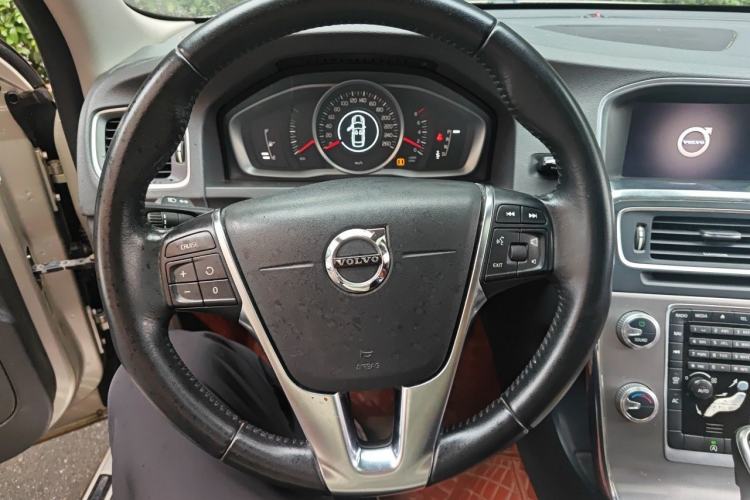 Used Volvo S60 2019 S60L Facelift T5 Intelligent Advanced Edition Steering Wheel