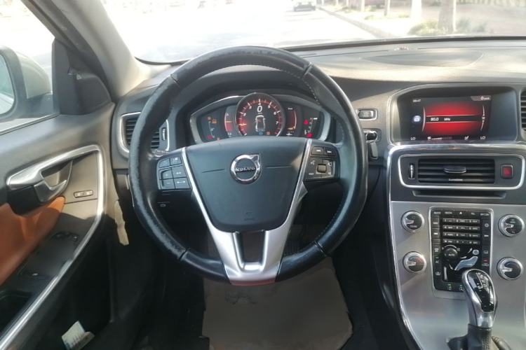 Used Volvo S60 2019 S60L Facelift T5 Smart Luxury Elite Edition Steering Wheel