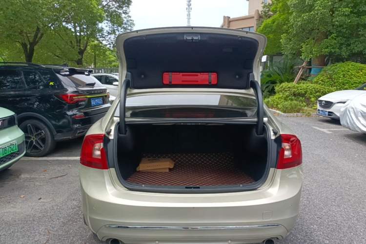 Used Volvo S60 2019 S60L Facelift T5 Intelligent Advanced Edition Trunk