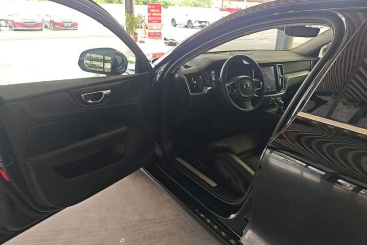 Used Volvo S60 2020 T4 Zhiyuan Luxury Edition Driver Seat