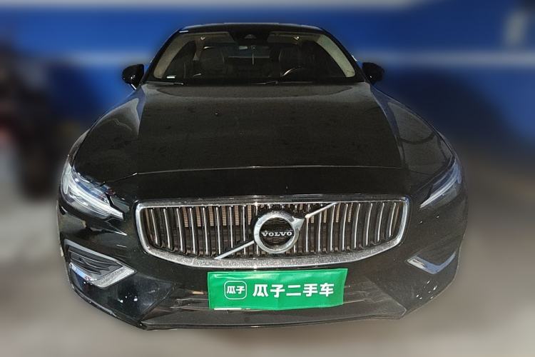 Used Volvo S60 2020 T4 Zhiyi Luxury Edition Front