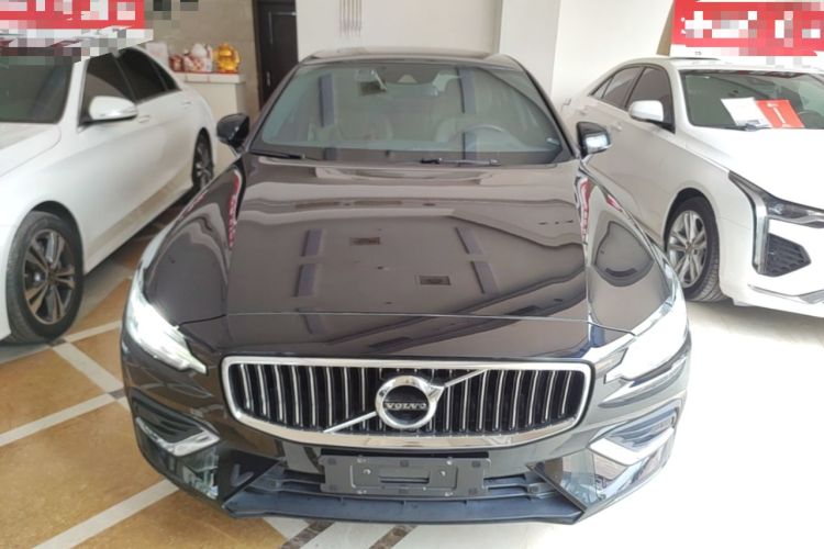Used Volvo S60 2020 T4 Zhiyi Luxury Edition Front