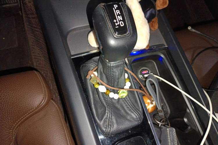 Used Volvo S60 2020 T4 Zhiyuan Luxury Edition Gear Lever