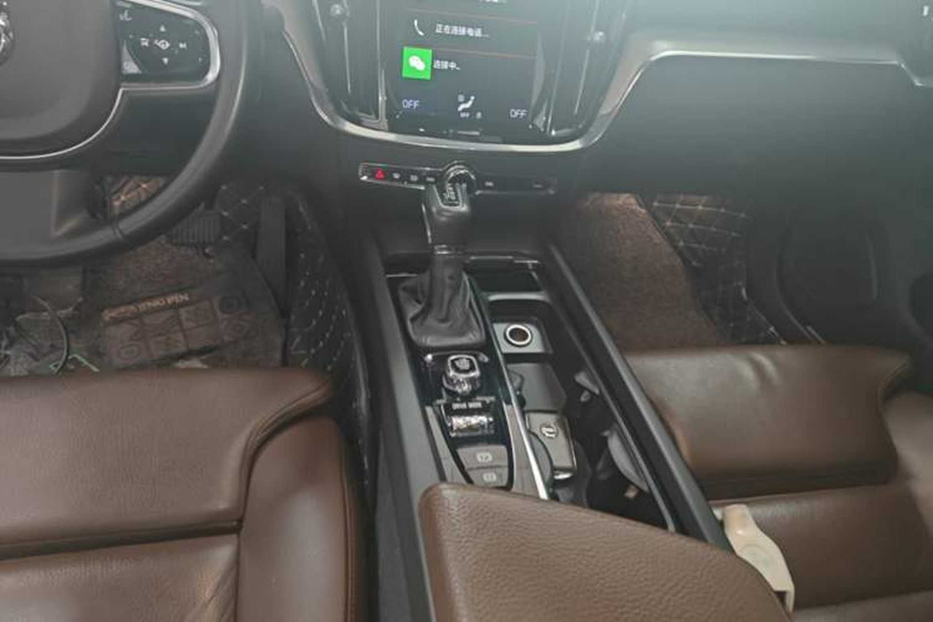 Used Volvo S60 2020 T4 Zhiyuan Sport Edition Gear Lever