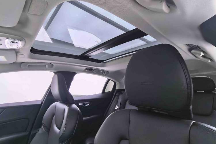 Used Volvo S60 2020 T4 Zhiyuan Luxury Edition Headliner