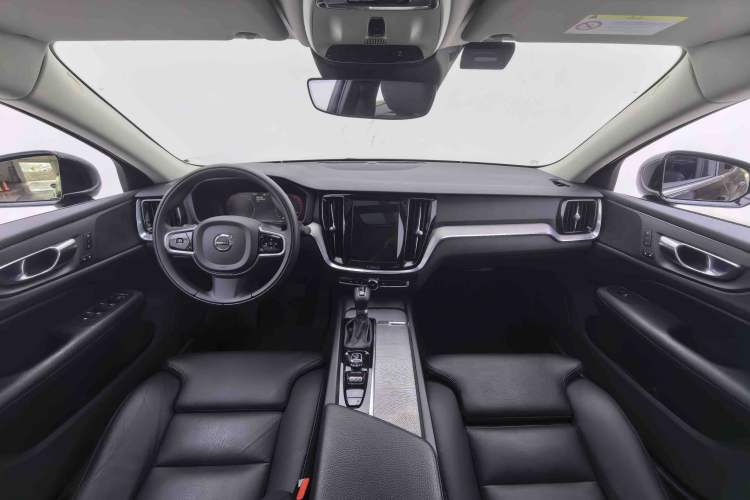 Used Volvo S60 2020 T4 Zhiyuan Luxury Edition Interior 3