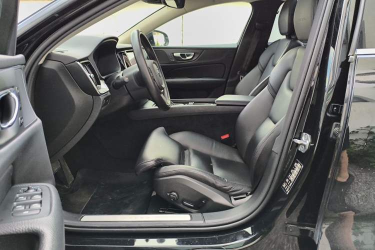 Used Volvo S60 2020 T4 Zhiyuan Luxury Edition Left Front Seat