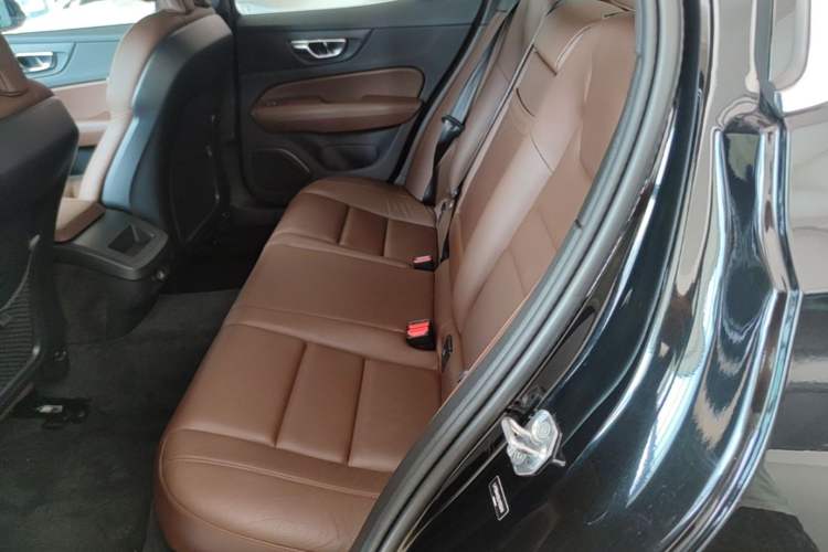 Used Volvo S60 2020 T4 Zhiyi Luxury Edition Left Rear Seat
