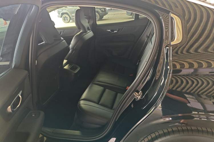 Used Volvo S60 2020 T4 Zhiyuan Luxury Edition Left Rear Seat