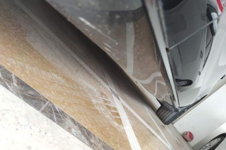 Used Volvo S60 2020 T4 Zhiyi Luxury Edition Left Side Sill
