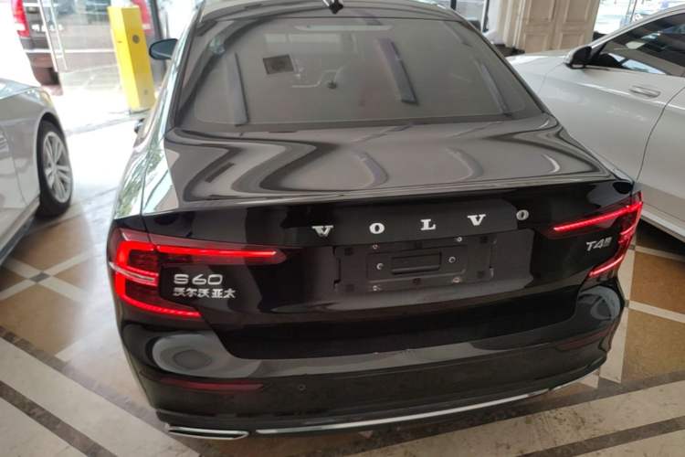Used Volvo S60 2020 T4 Zhiyi Luxury Edition Rear