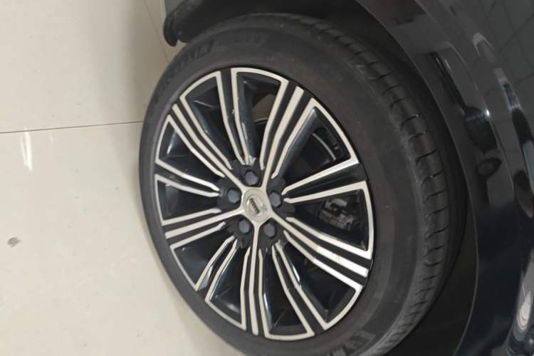 Used Volvo S60 2020 T4 Zhiyuan Sport Edition Right Rear Wheel Hub