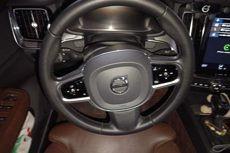 Used Volvo S60 2020 T4 Zhiyuan Luxury Edition Steering Wheel
