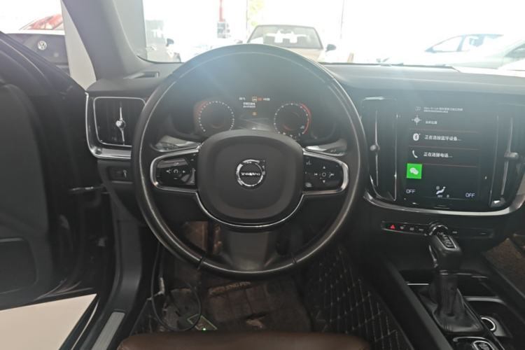 Used Volvo S60 2020 T4 Zhiyuan Sport Edition Steering Wheel
