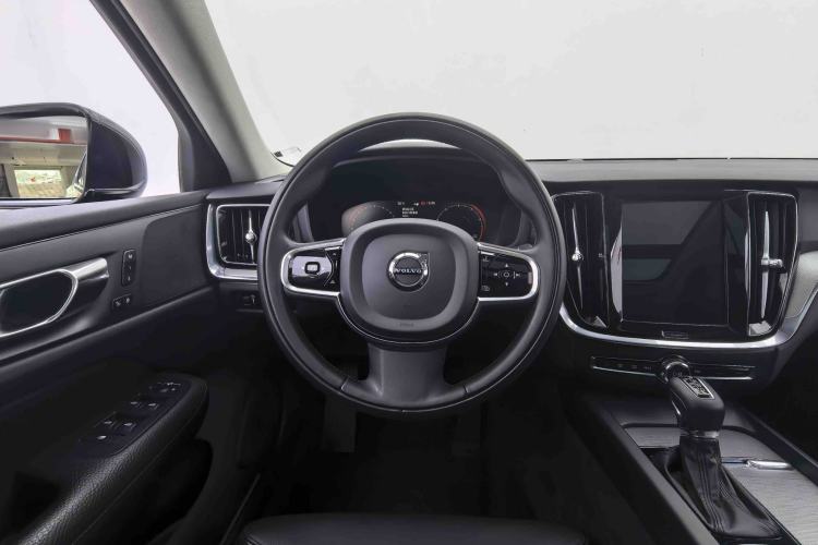 Used Volvo S60 2020 T4 Zhiyuan Luxury Edition Steering Wheel
