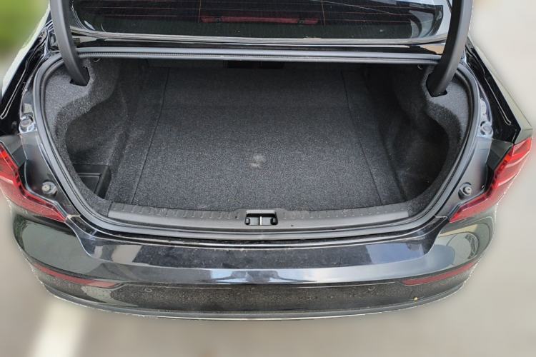Used Volvo S60 2020 T4 Zhiyuan Luxury Edition Trunk