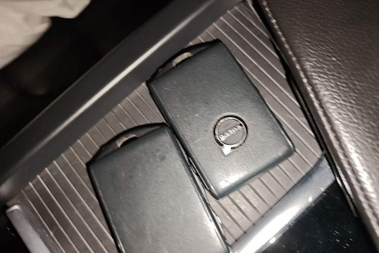 Used Volvo S60 2020 T4 Zhiyi Luxury Edition Vehicle Key