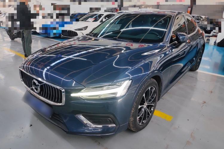 Used Volvo S60 2020 T4 Zhiyi Luxury Edition Guazi used car, China used car export, Used car for sale, Used  cars, Cheapest cars for sale