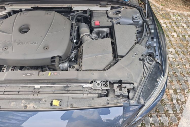 Used Volvo S60 2020 T4 Zhiyi Luxury Edition Engine Bay Left