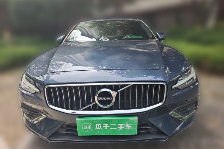 Used Volvo S60 2020 T4 Zhiyi Luxury Edition Front