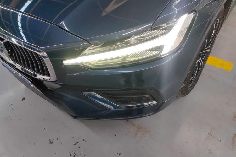 Used Volvo S60 2020 T4 Zhiyi Luxury Edition Left Front Headlight